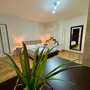 Duplex Studio